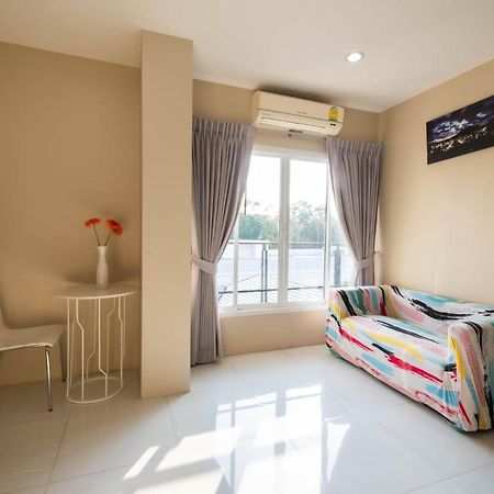 Khao Rang Place Phuket Eksteriør billede