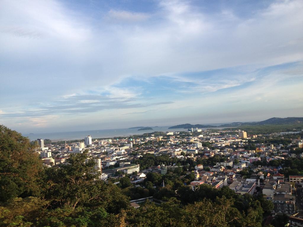 Khao Rang Place Phuket Eksteriør billede