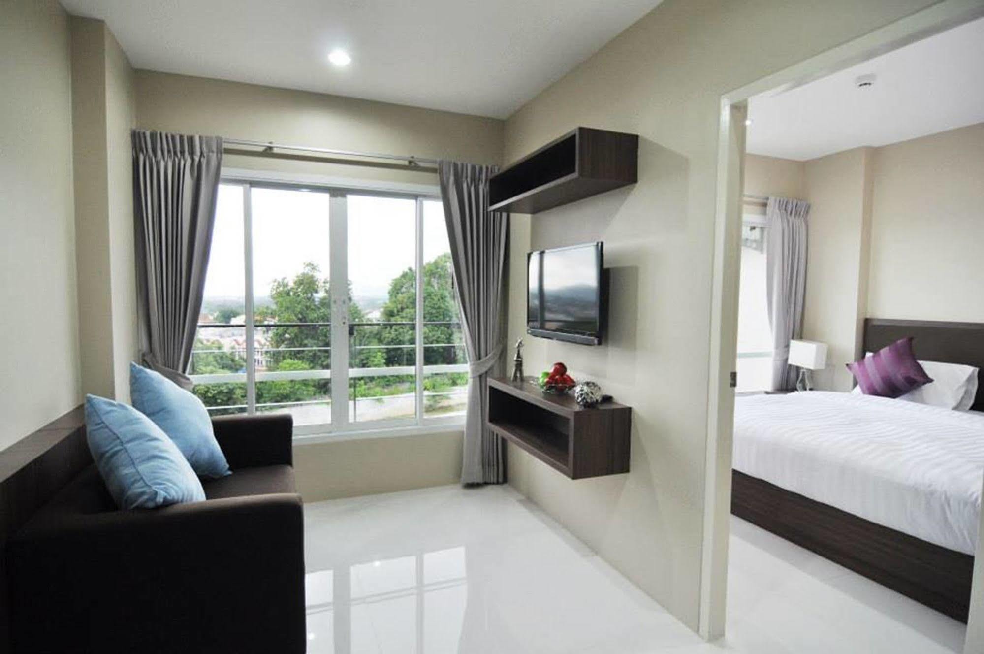 Khao Rang Place Phuket Eksteriør billede