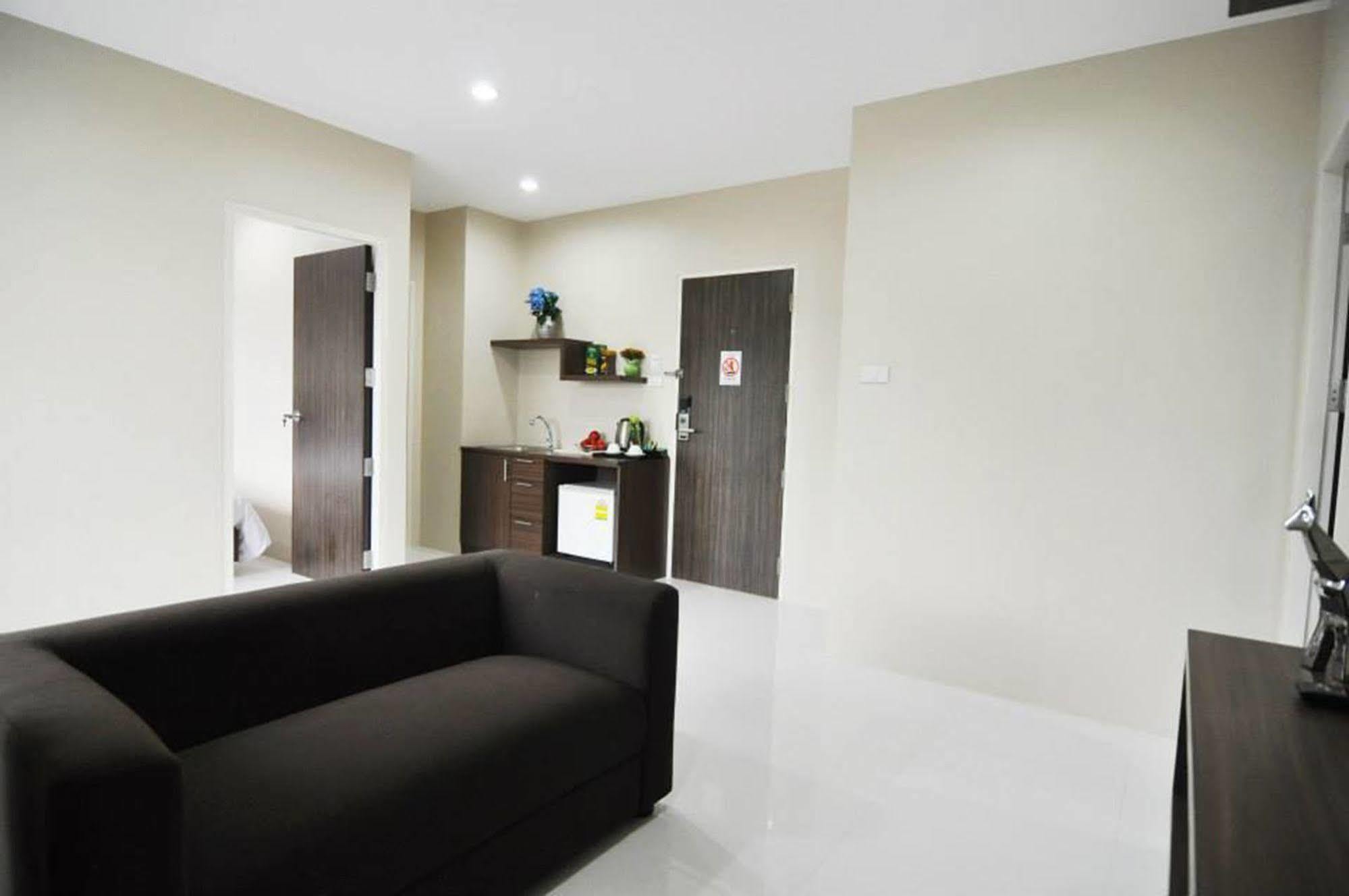 Khao Rang Place Phuket Eksteriør billede
