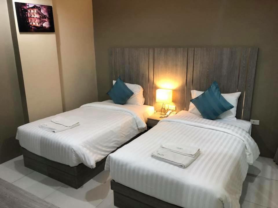 Khao Rang Place Phuket Eksteriør billede